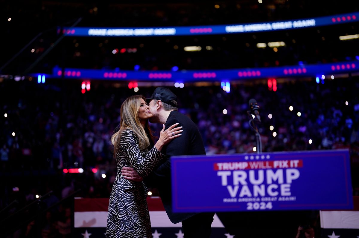 Melania Trump is introduced by Elon Musk on stage