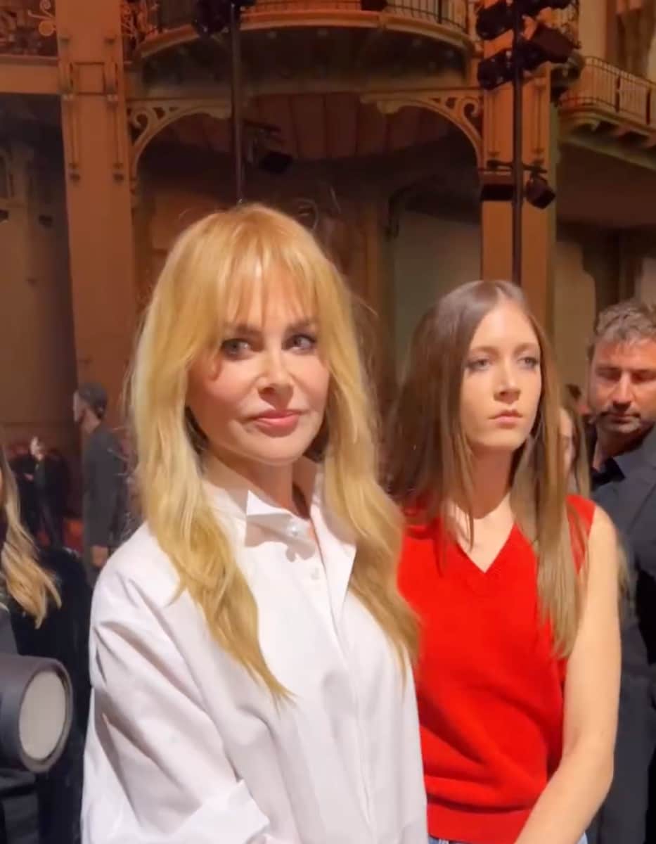 Nicole Kidman stepped back into the spotlight at the Chanel Spring/Summer 2026 show in Paris with her daughter Sunday Rose