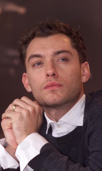 Dad Jude Law in 2000.
Photo: Getty Images
