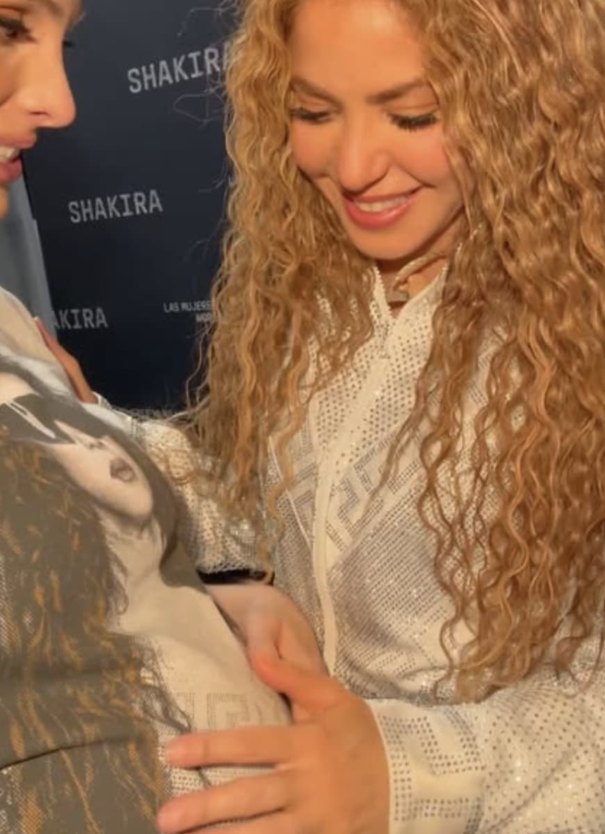 Shakira meeting Lele Pons' baby