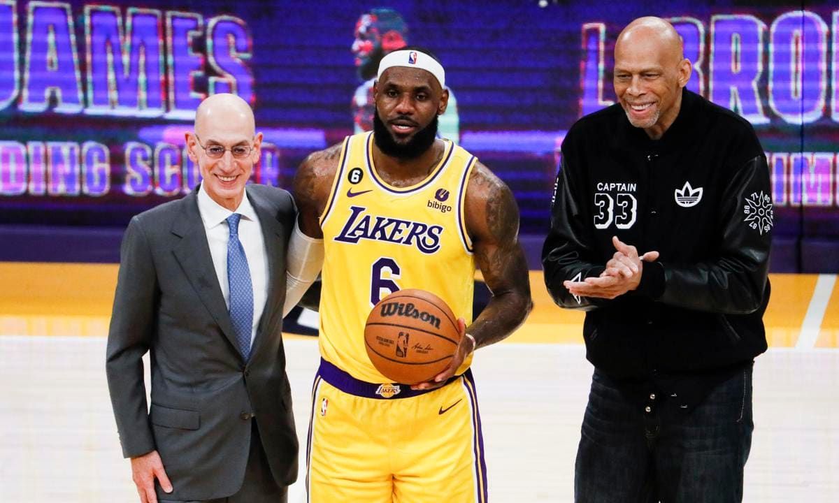 NBA Basketball: Lakers vs Thunder