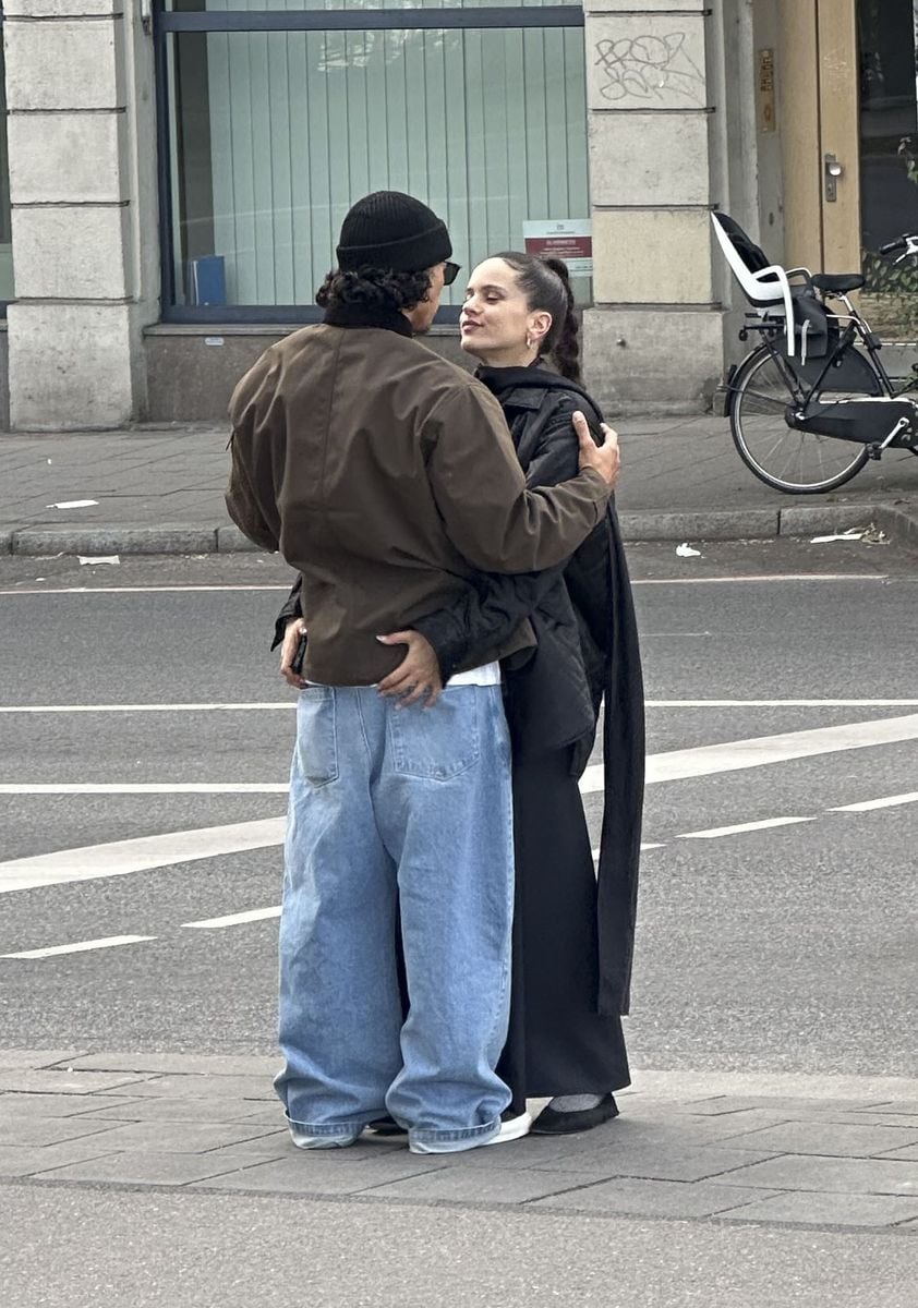 Rosalía and Emilio Sakraya confirm their romance in latest outing