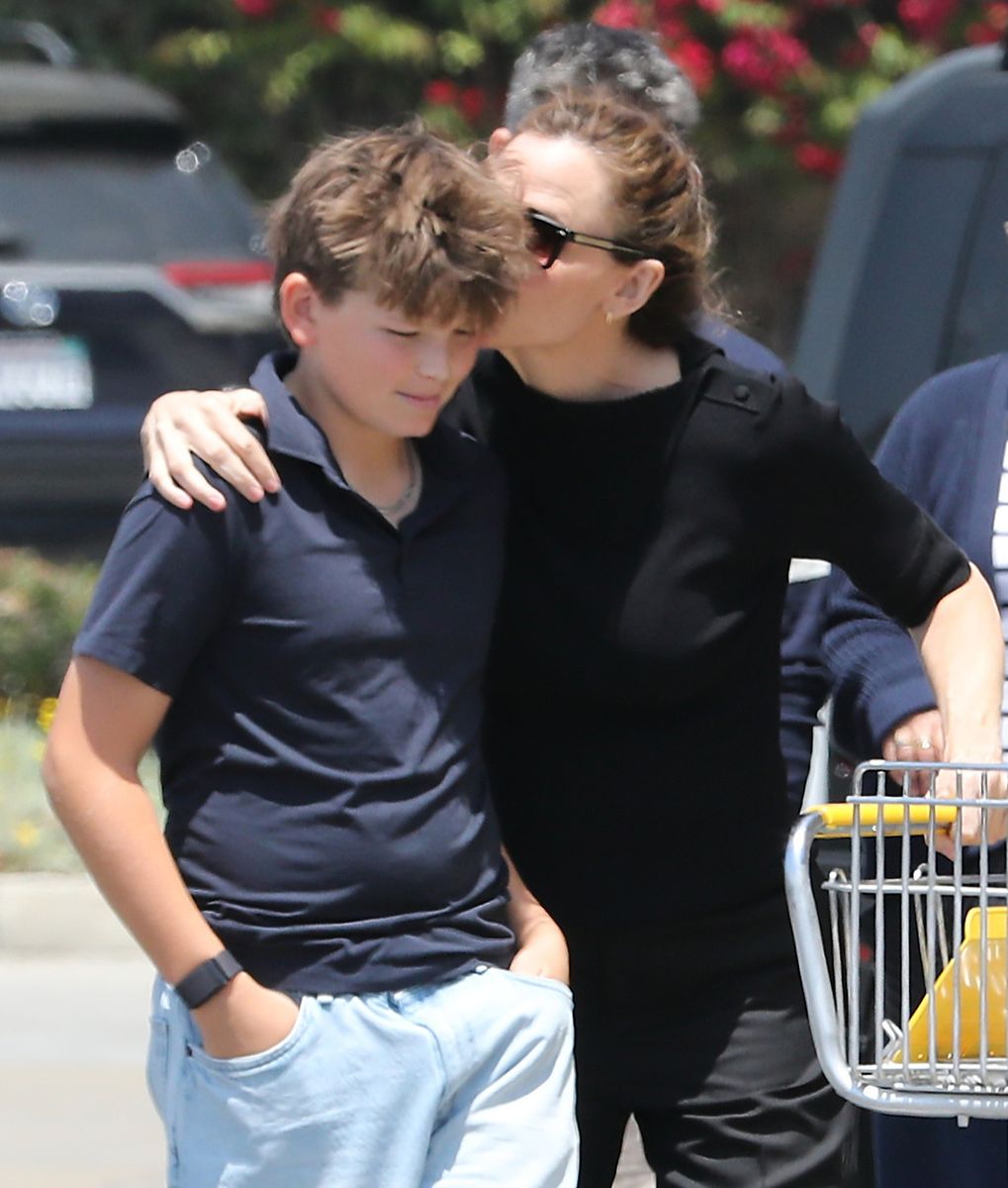 Jennifer Garner has consistently embraced a low-key parenting style that fans find relatable.