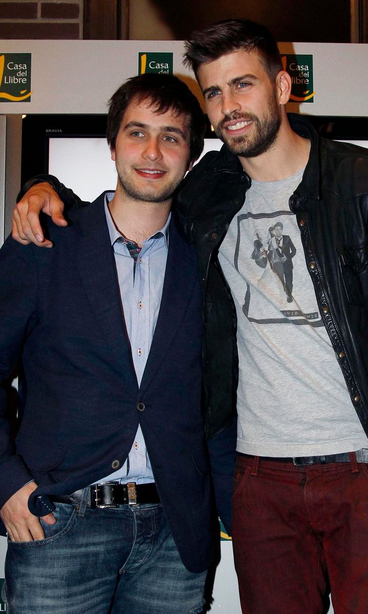 Shakira and Pique Attend Pique's Father Book Presentation