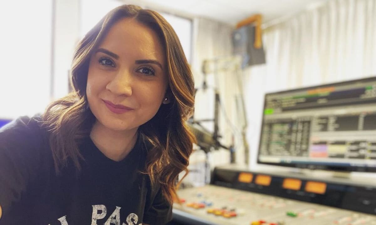 Attention Jeff Bezos! Texas radio host Iris Lopez wants to become the first Latina single mom in space