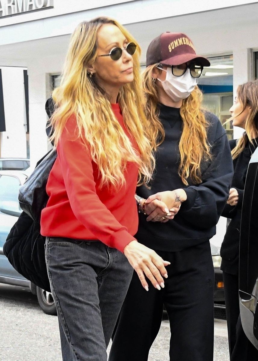 "I lost my mom and my marriage fell apart," Tish Cyrus explained.