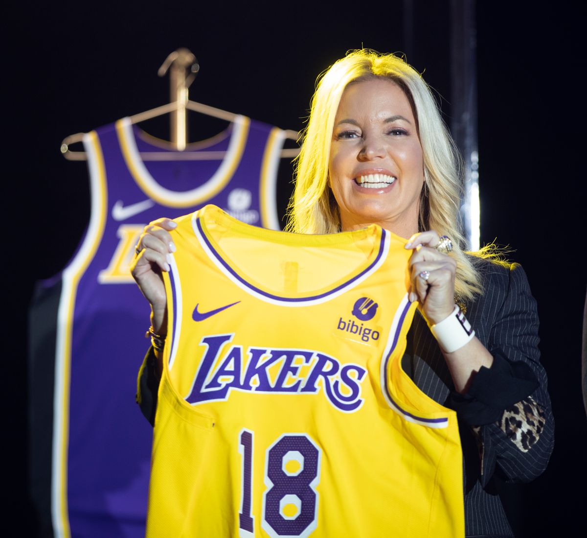 Jeanie Buss, CEO / Governor / Co-owner of the Los Angeles Lakers, holds a new Lakers jersey as the Lakers host a 2021-2022 season kick-off event