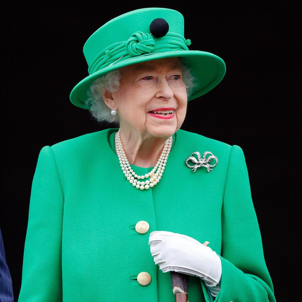 In her address to Ukraine’s president, the Queen said: “May we look to better times in the future”