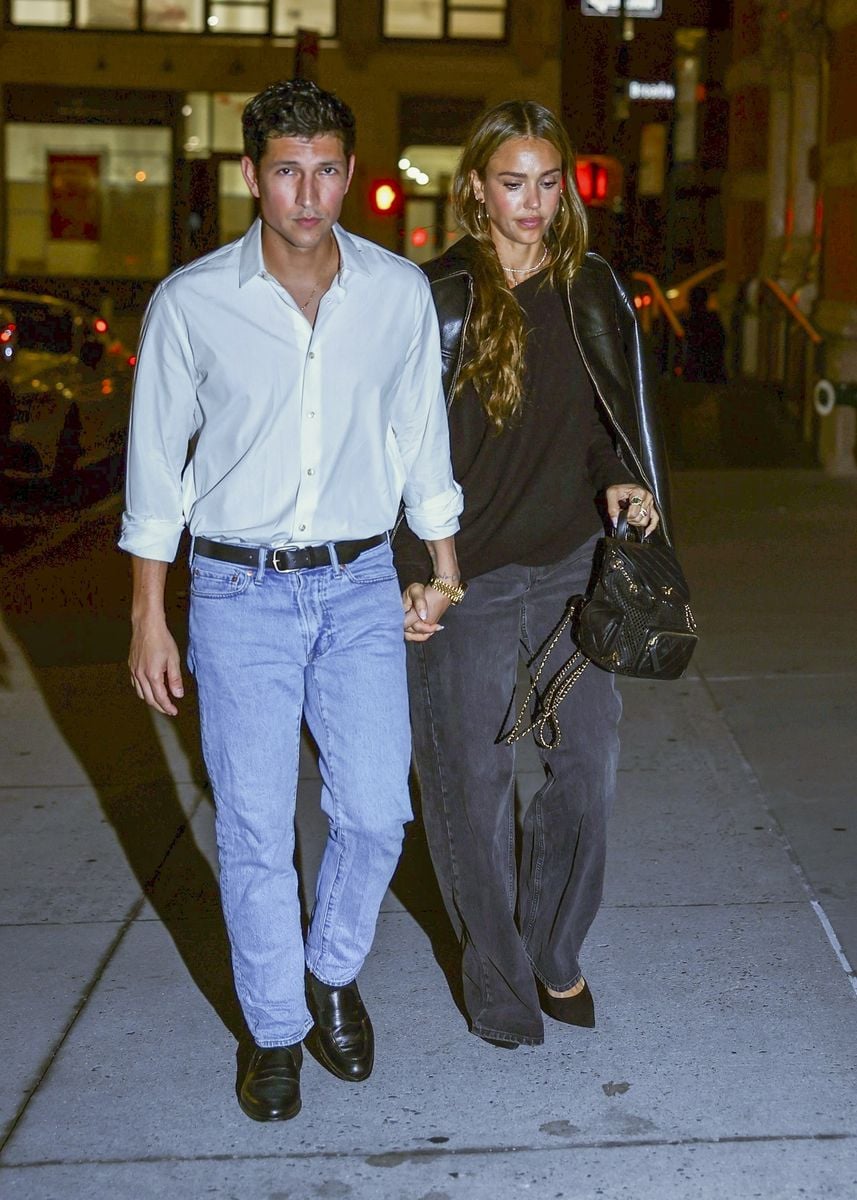 Jessica Alba and new boyfriend Danny Ramirez celebrate his 33rd birthday holding hands in chic NYC outing