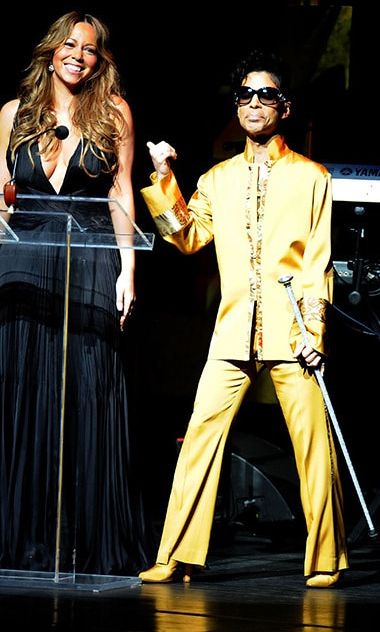 Mariah Carey, seen here with Prince in an archive photo, paid and emotional tribute to her friend during her concert in Paris.
<br>
Photo: Getty Images