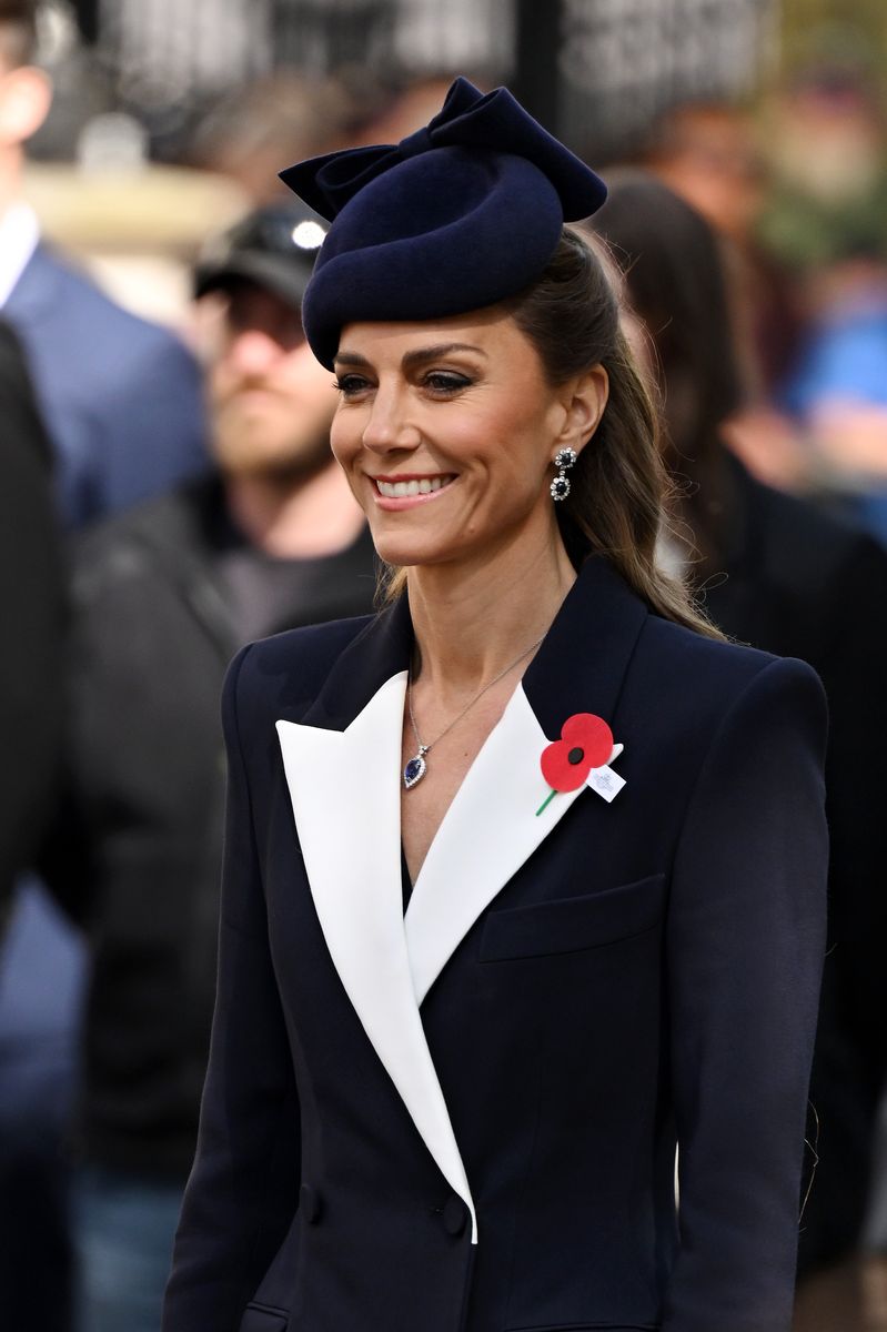 Kate Middleton’s Solo Look Carries a Touch of Diana’s Legacy