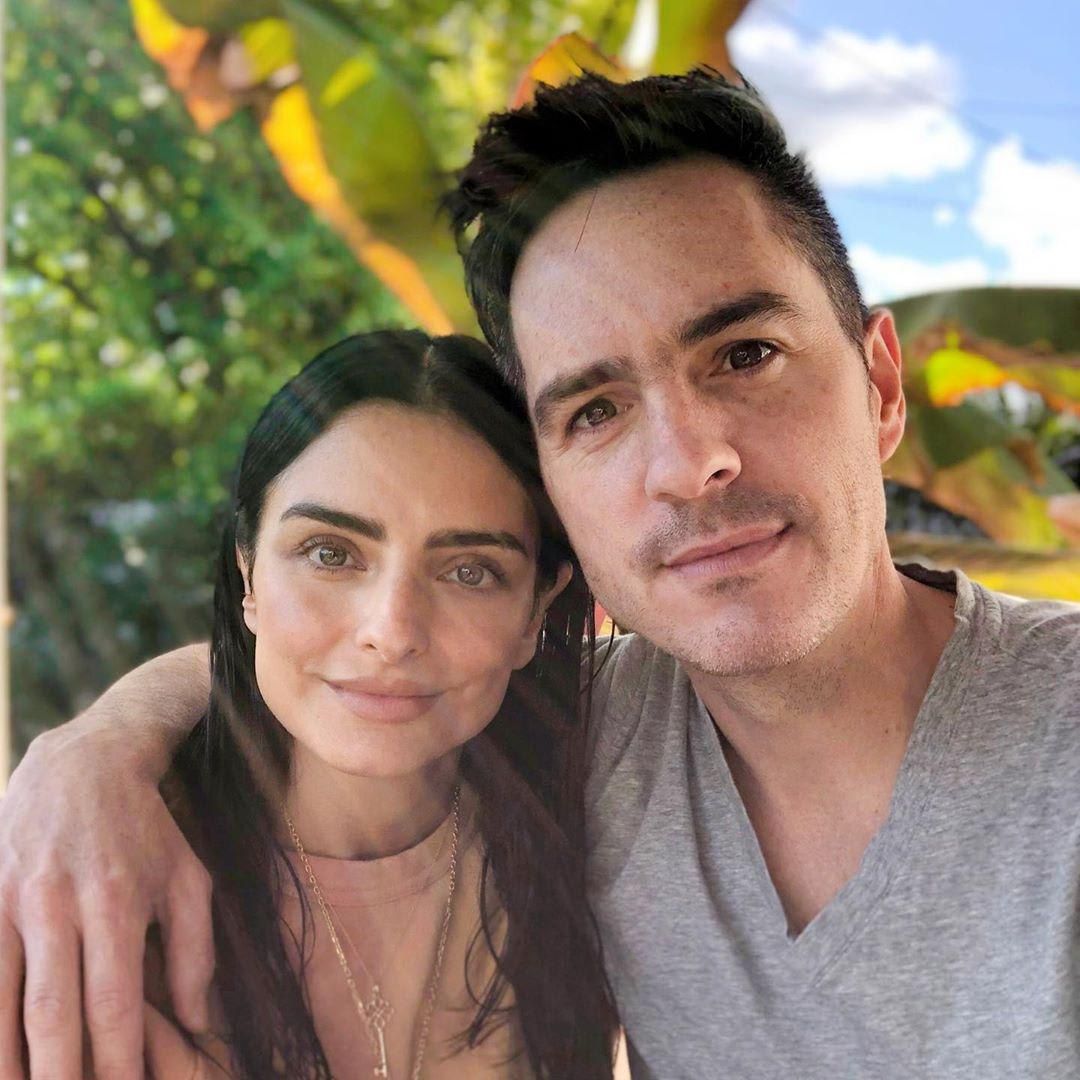 Aislinn Derbez quarantining with Mauricio