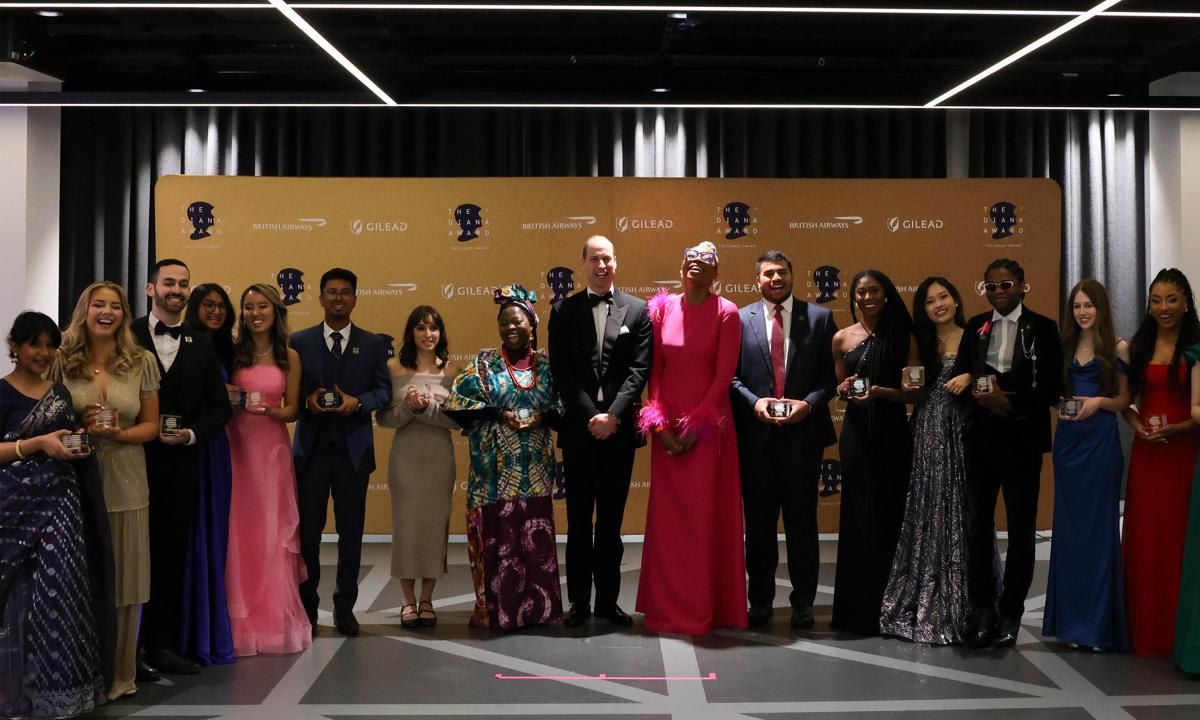 The heir to the throne presented the award to the recipients on March 14