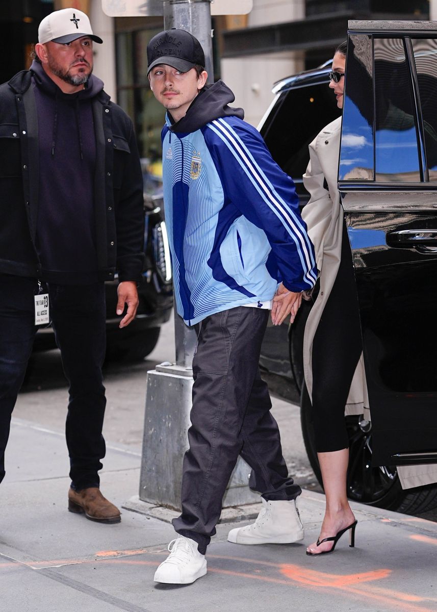 Chalamet wore the Argentina Away Track Top 2006, while Jenner accompanied him to the show, which is produced by Kim Kardashian.