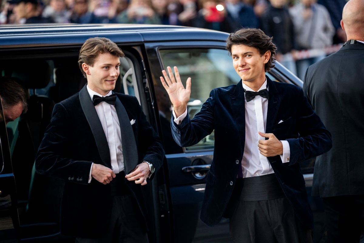 Count Felix and Count Nikolai 