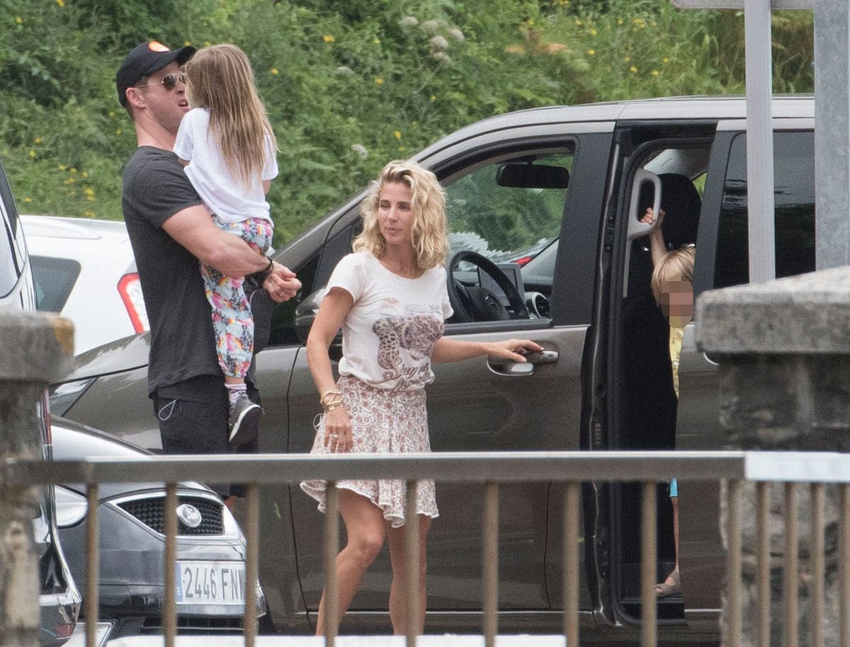 Chris Hemsworth, Elsa Pataky and their kids are seen on July 28, 2018 in Getaria, Spain.
