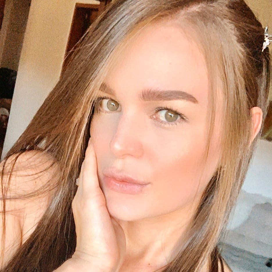Karol G's sister uses natural products