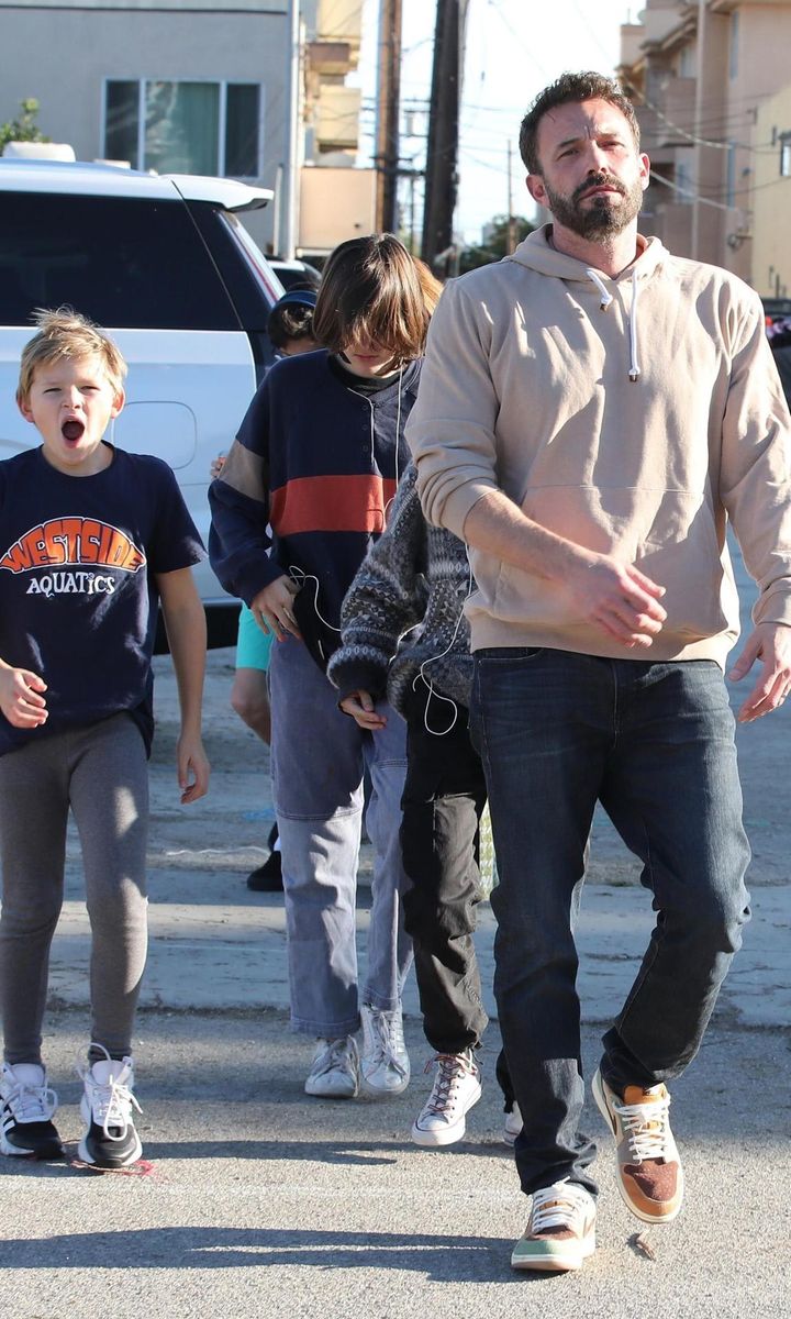 Jennifer Lopez and Ben Affleck Christmas tree shopping