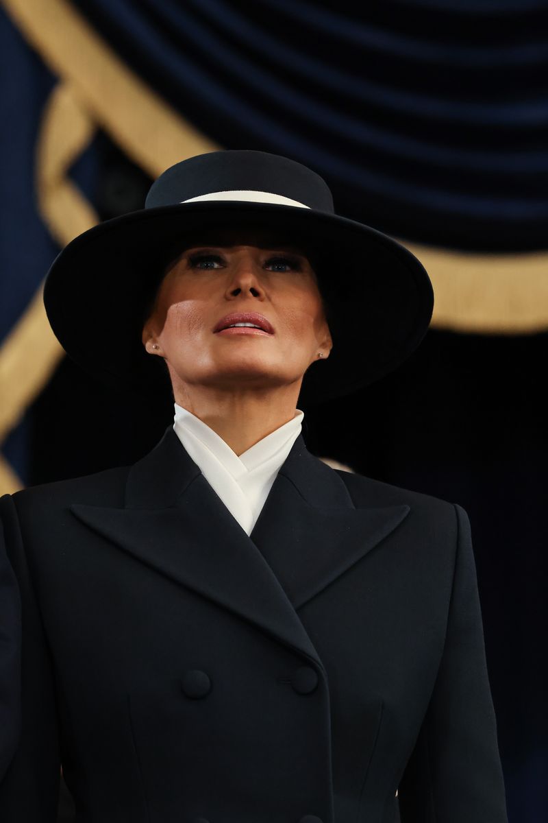 melania trump wore a navy blue dress on inauguration day. What to Donald Trump's Day Inauguration 2025: Details on Melania