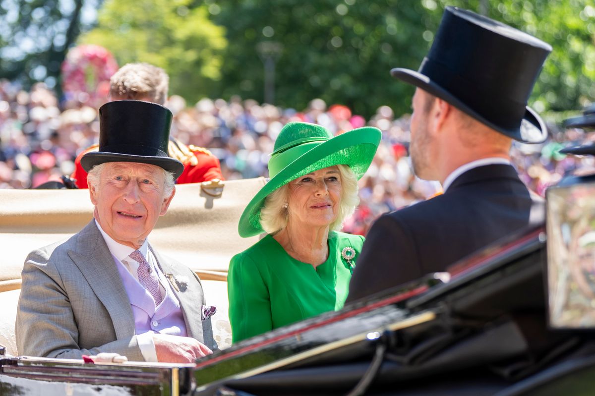 The Princess of Wales rode in a carriage on the second day with his father and stepmother