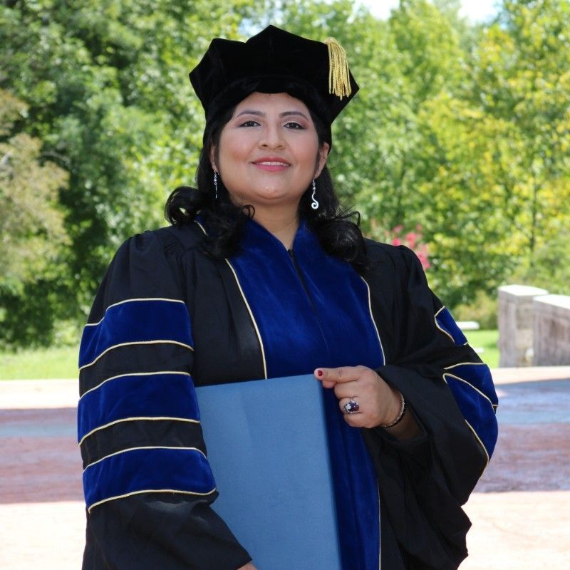 Aracely Quispe Neira, Latina Powerhouse