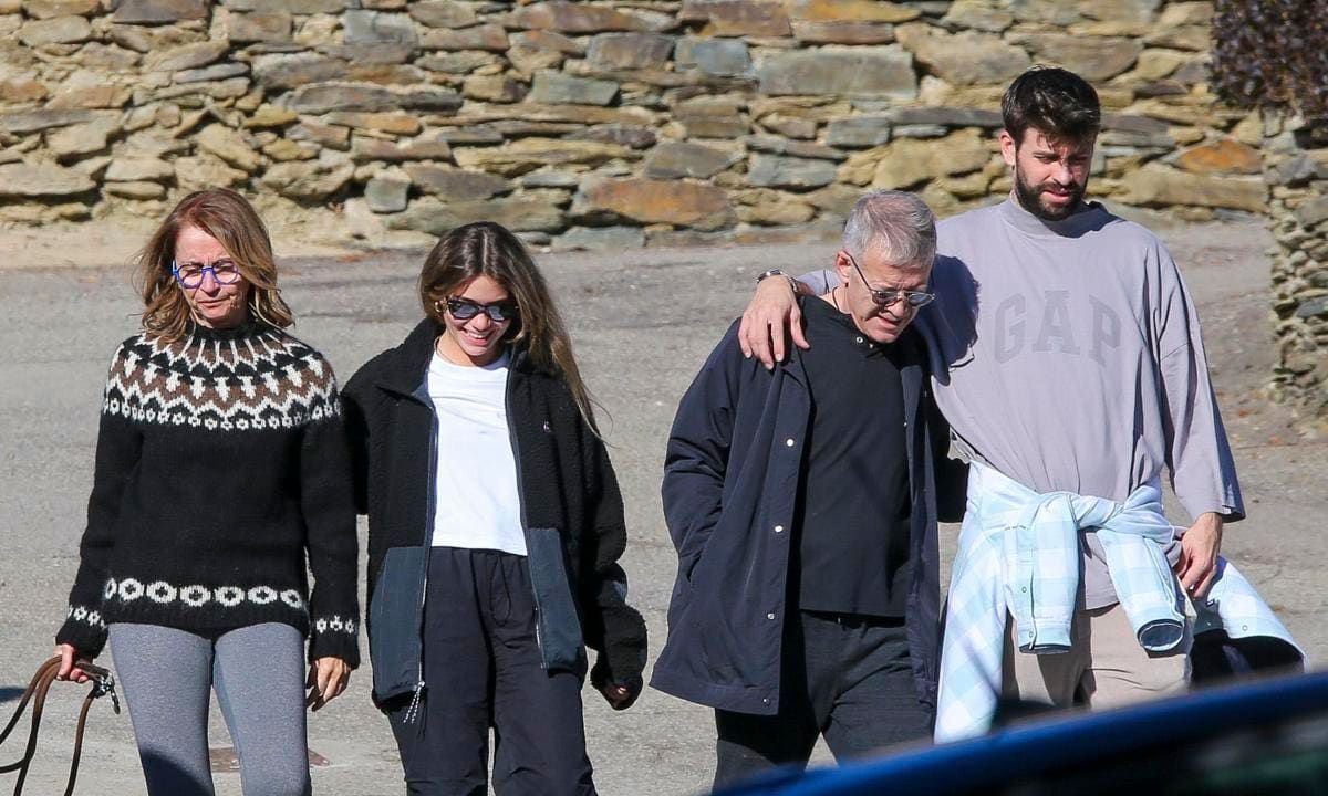 Clara Chía, Piqué y los papás del exfutbolista