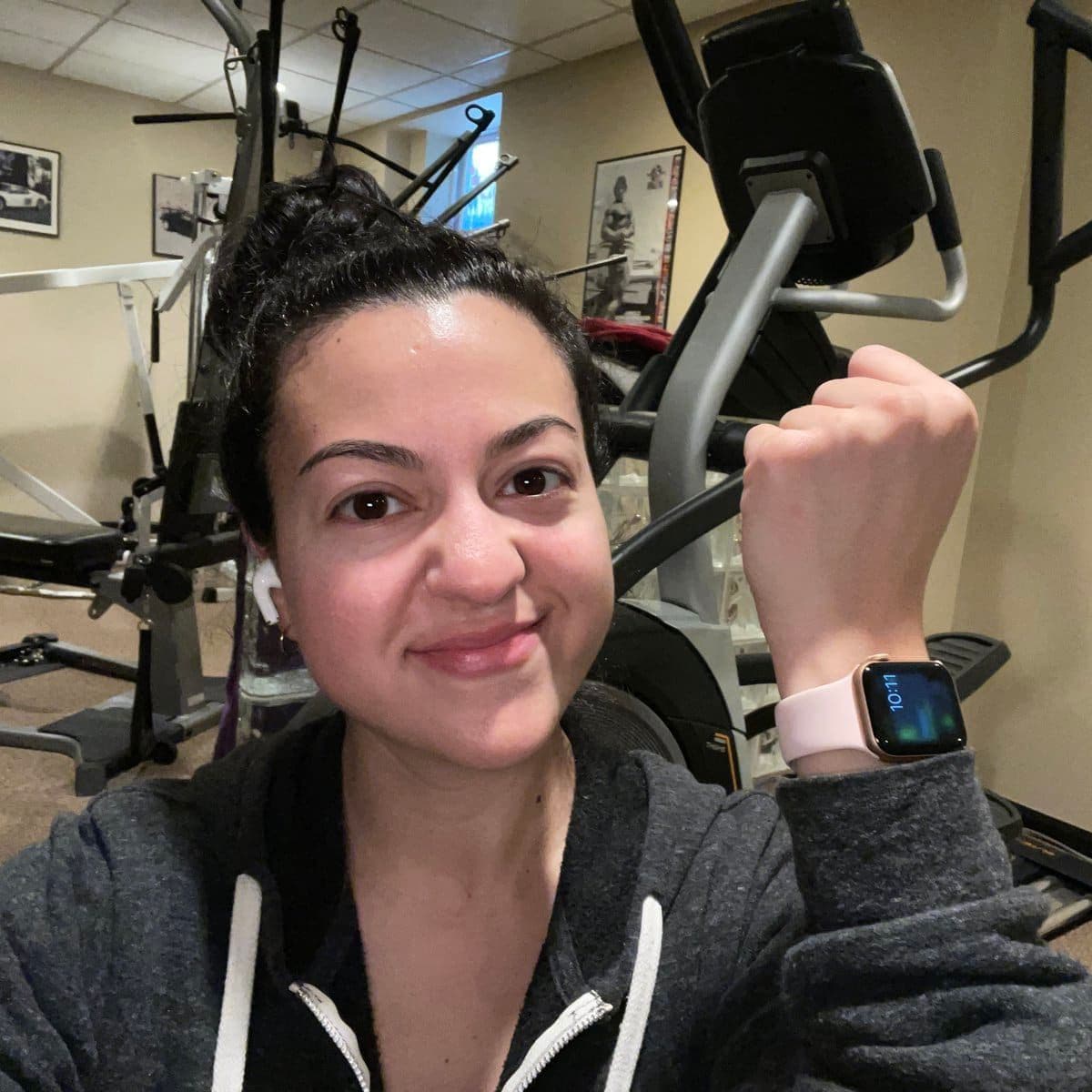 Fabiana Buontempo trying Apple Fitness + with her Apple Watch