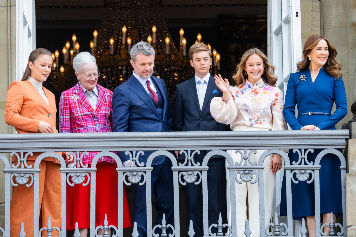 COPENHAGEN, DENMARK - MAY 26: (L-R)  Princess Isabella of Denmark, Queen Margrethe of Denmark, King Frederik X of Denmark, Prince Vincent of Denmark, Princess Josephine and Queen Mary of Denmark appear on the balcony of Frederik VIII's Palace to celebrate the Kings's 57th birthday at Amalienborg Palace on May 26, 2025 in Copenhagen, Denmark.  (Photo by Martin Sylvest Andersen/Getty Images)