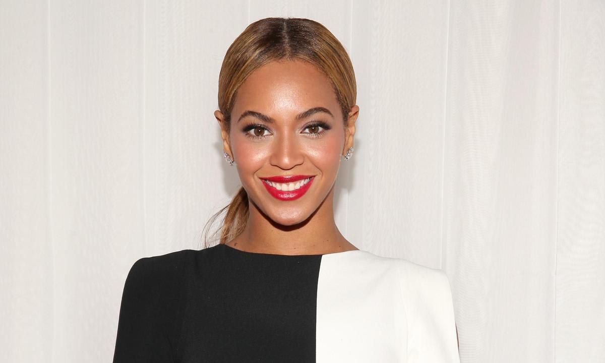 The 55th Annual GRAMMY Awards - Red Carpet