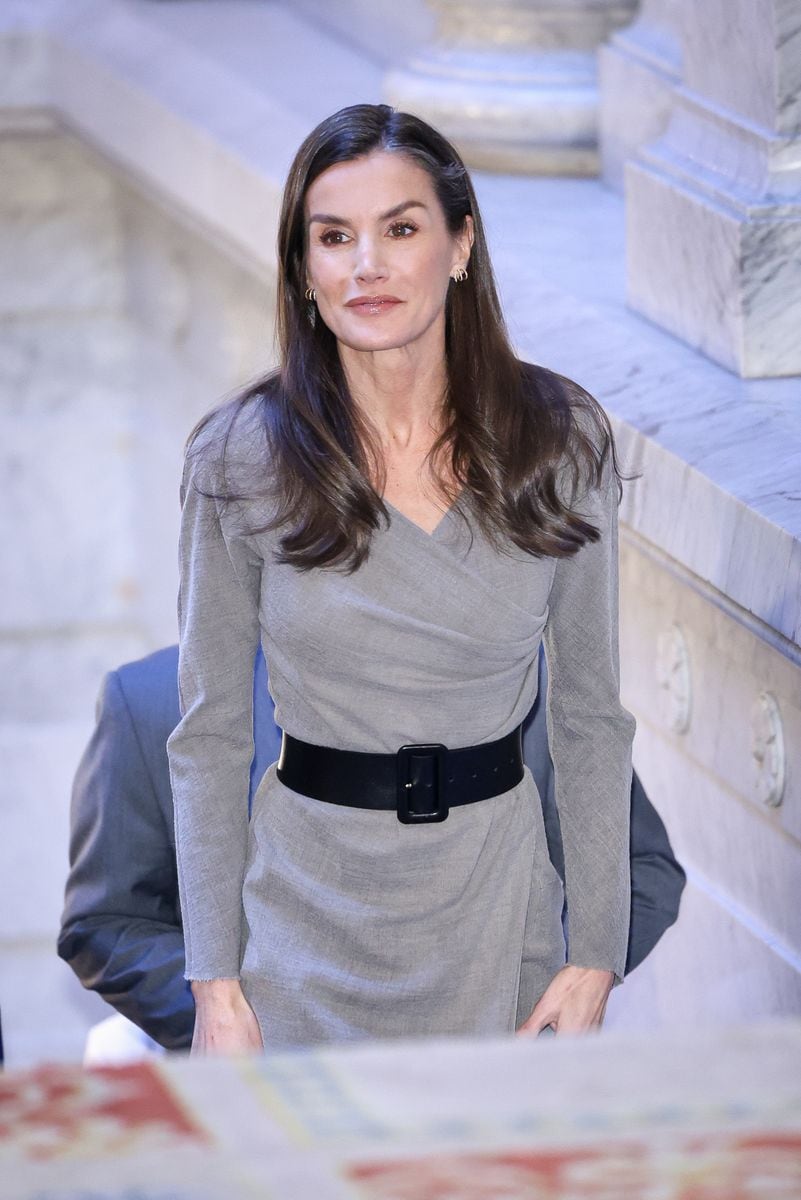 MADRID, SPAIN - DECEMBER 17: Queen Letizia of Spain attends the 20th Anniversary Of "FundéuRAE" at Real Academia Española on December 17, 2025 in Madrid, Spain. (Photo by Paolo Blocco/WireImage)
