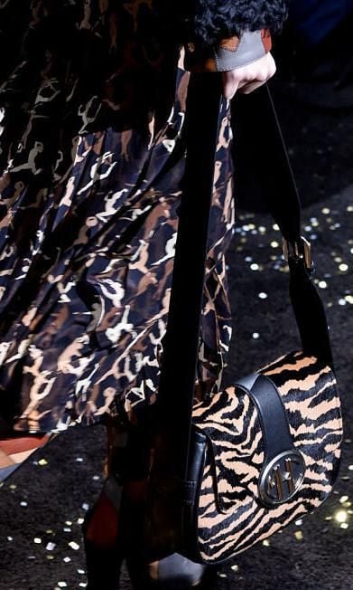 Crossbody tiger print de Michael Kors