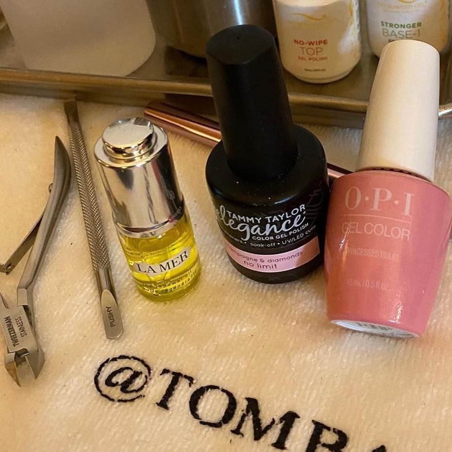 Tom Bachik Jlo manicure 2020