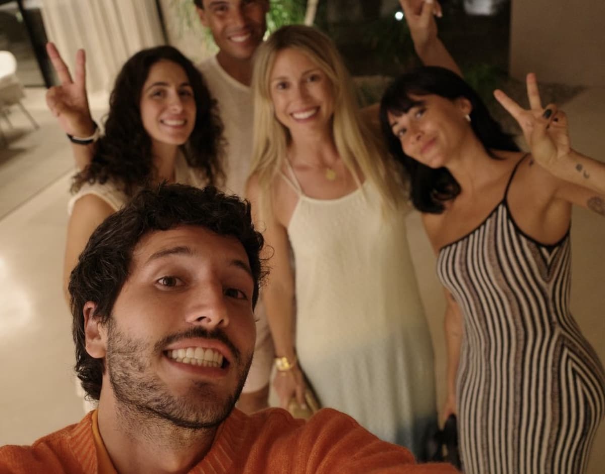 Sebastian Yatra and his friends
