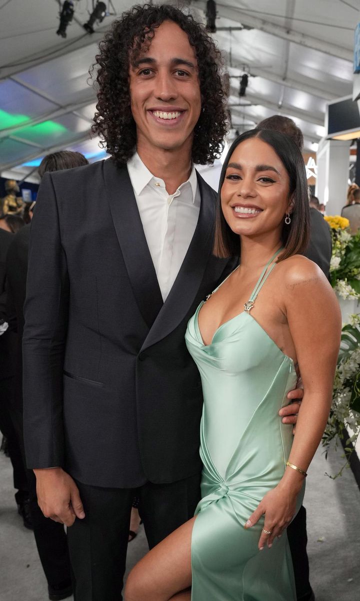 28th Screen Actors Guild Awards   Red Carpet