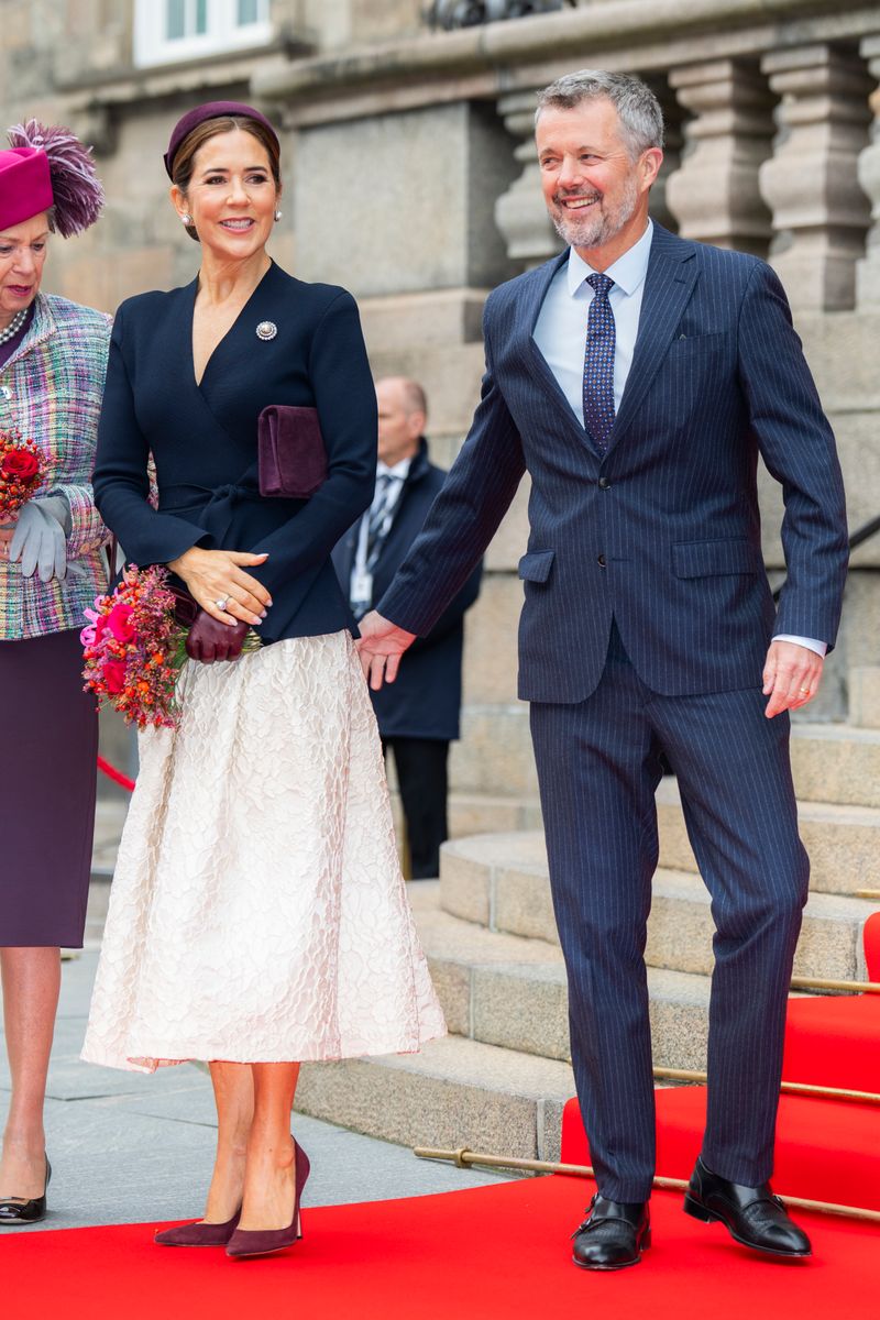 Queen Mary stepped out in navy as she and King Frederik arrived at Riga Castle during their official visit to Latvia in October 2025.