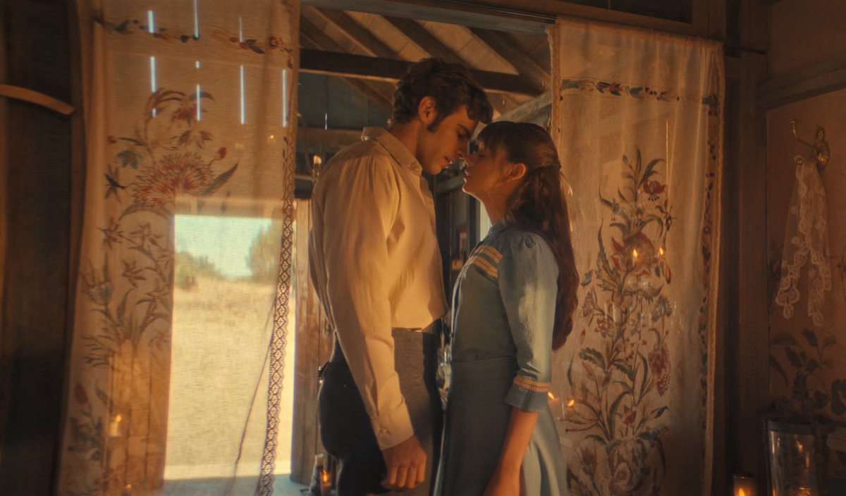 This season, Tita finds in Dr. Brown the promise of a gentler destiny, one where sweetness offers refuge and stability. But Pedro’s return reignites a forbidden passion that refuses to be extinguished.