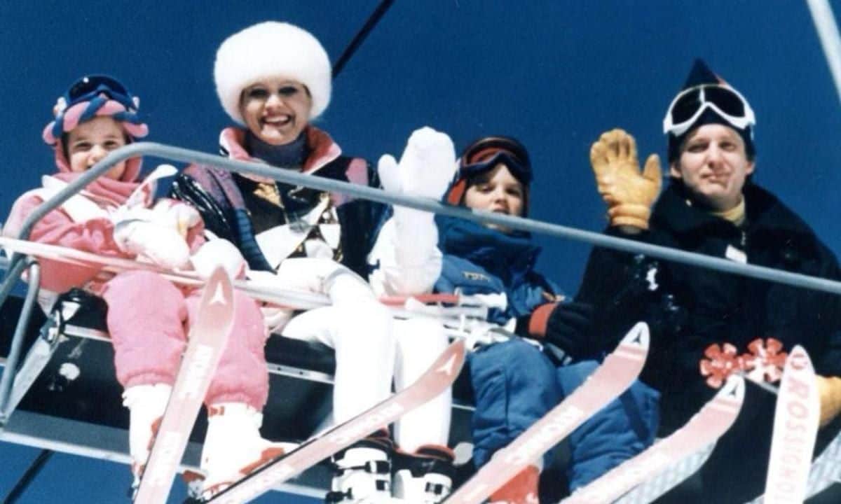 Ivanka Trump con su madre y sus hermanos