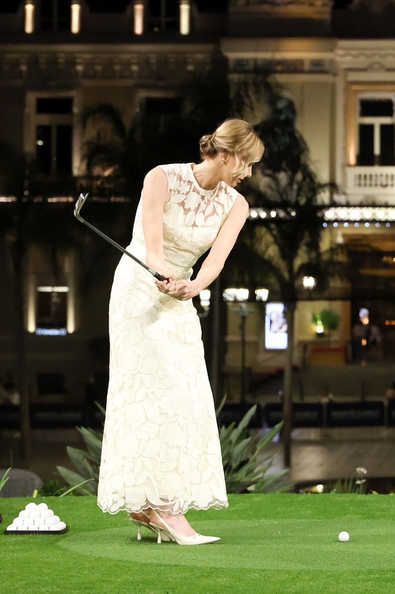 She paired the look with Jimmy Choo's Amita 85 patent leather pumps in a latte shade. 