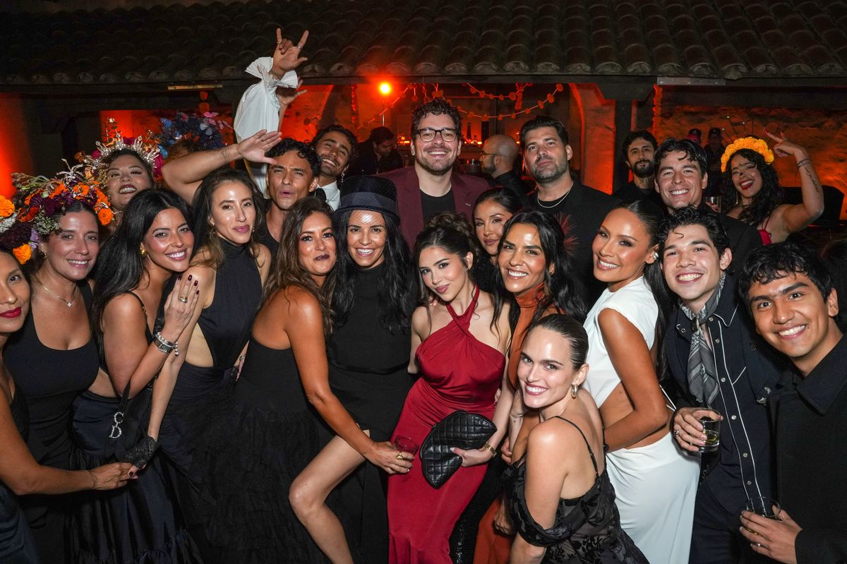Linda Yvette Chavez, Denise Bidot, Brandon Perea, Angelique Cabral, Michael Cimino, Olga Segura, Amanda Diaz, Annie Gonzalez, Elsa Marie Collins, Kassidy Ramirez, Steven Perkins, Desi Perkins, Manolo Gonzalez Vergara, Gerardo Arana, Daniel, Neira, Jovita Trujillo and Andre Nunez