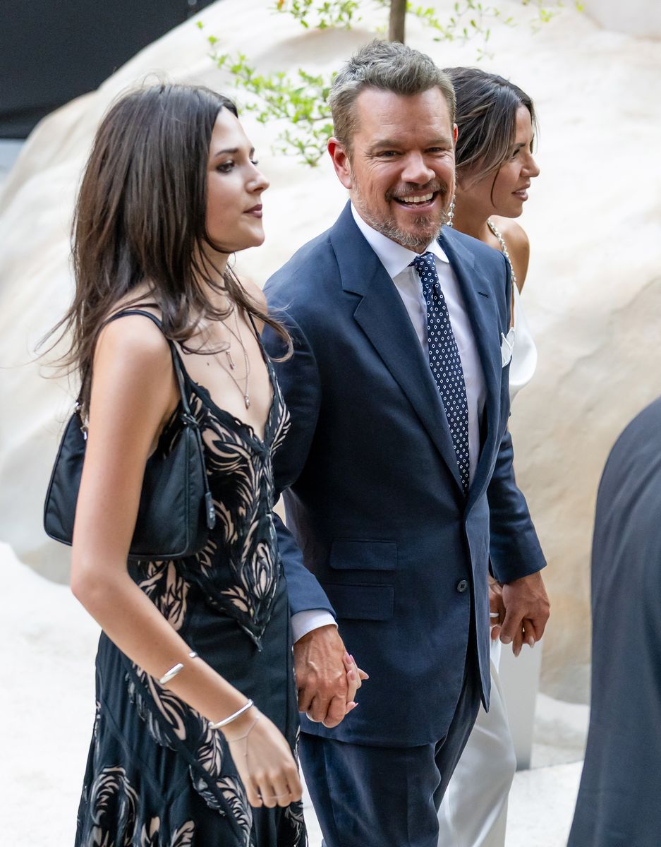 Matt Damon’s daughter Isabella Damon, 20, has signed with IMG Models while studying at NYU. Here’s what we know about her new modeling career.

