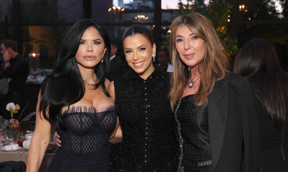 Lauren Sanchez & Jeff Bezos grant Award to Eva Longoria