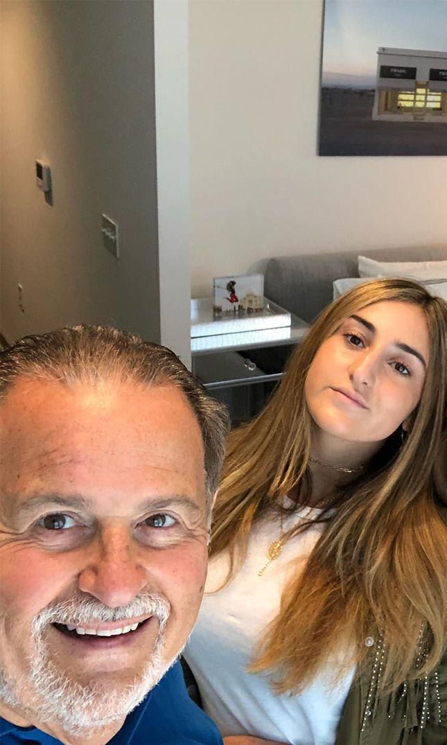 Raúl de Molina y Mily celebran su aniversario de plata