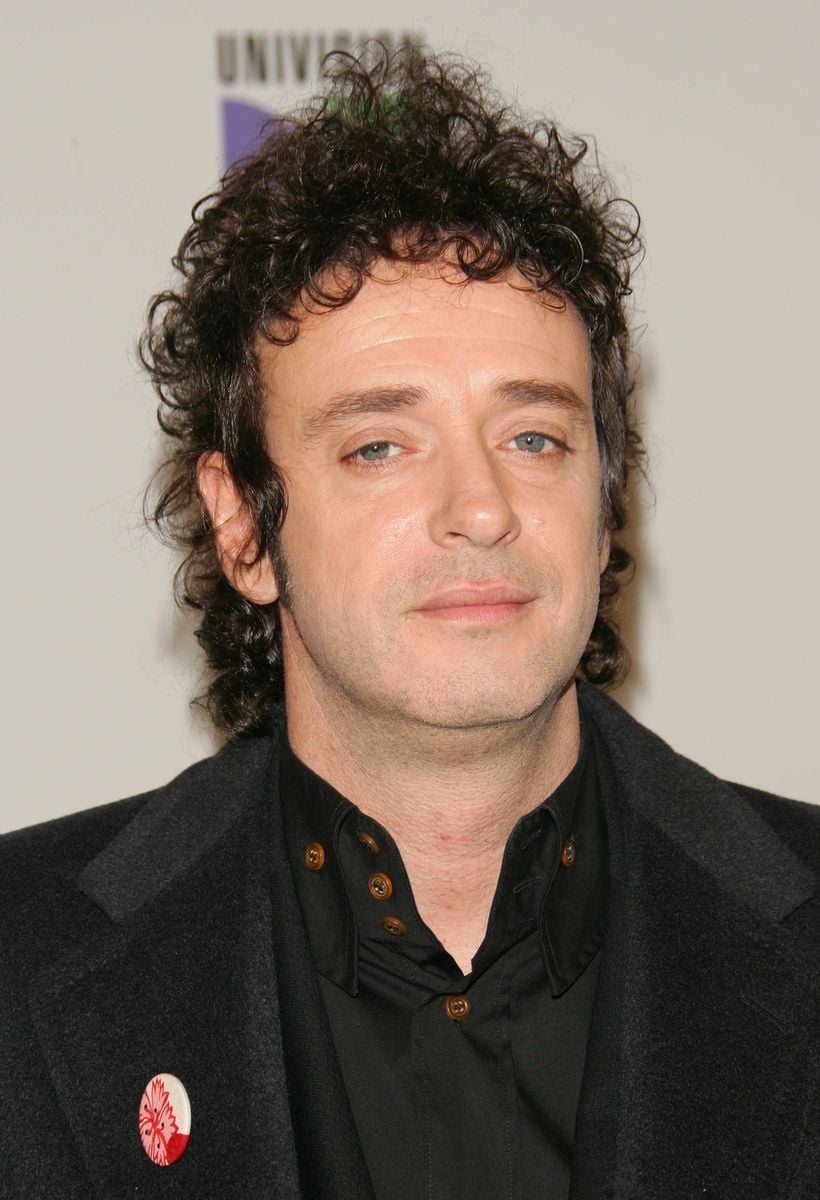 Singer Gustavo Cerati attends the 7th Annual Latin Grammy Awards at Madison Square Garden November 2, 2006 in New York City.  (Photo by Evan Agostini/Getty Images)
