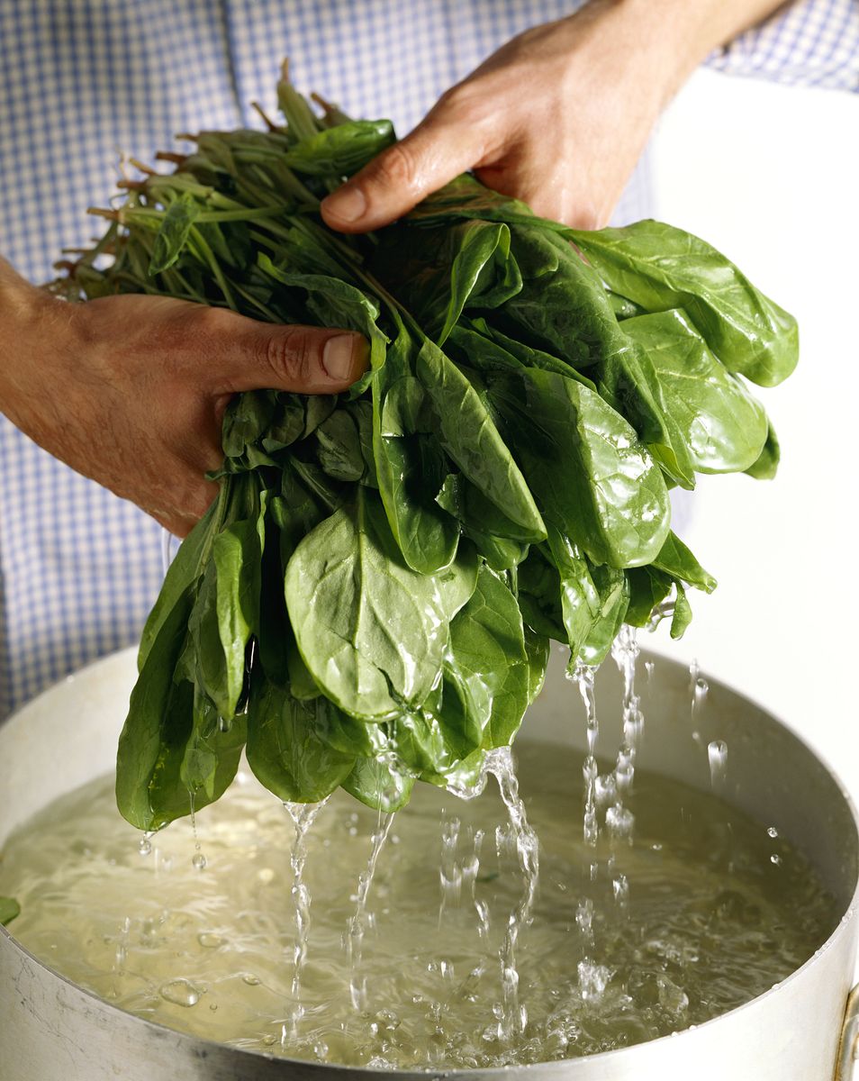 Spinach is one of the most popular leafy greens for a reason, being very malleable and rich in nutrients