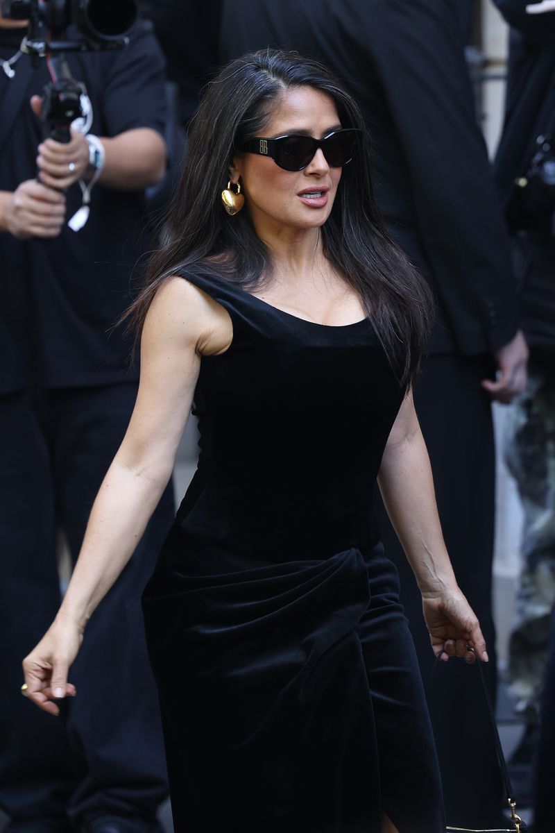 Salma Hayeka opted for a full-length black velvet gown with a fitted silhouette during the Haute Couture Fall/Winter 2025/2026 as part of Paris Fashion Week