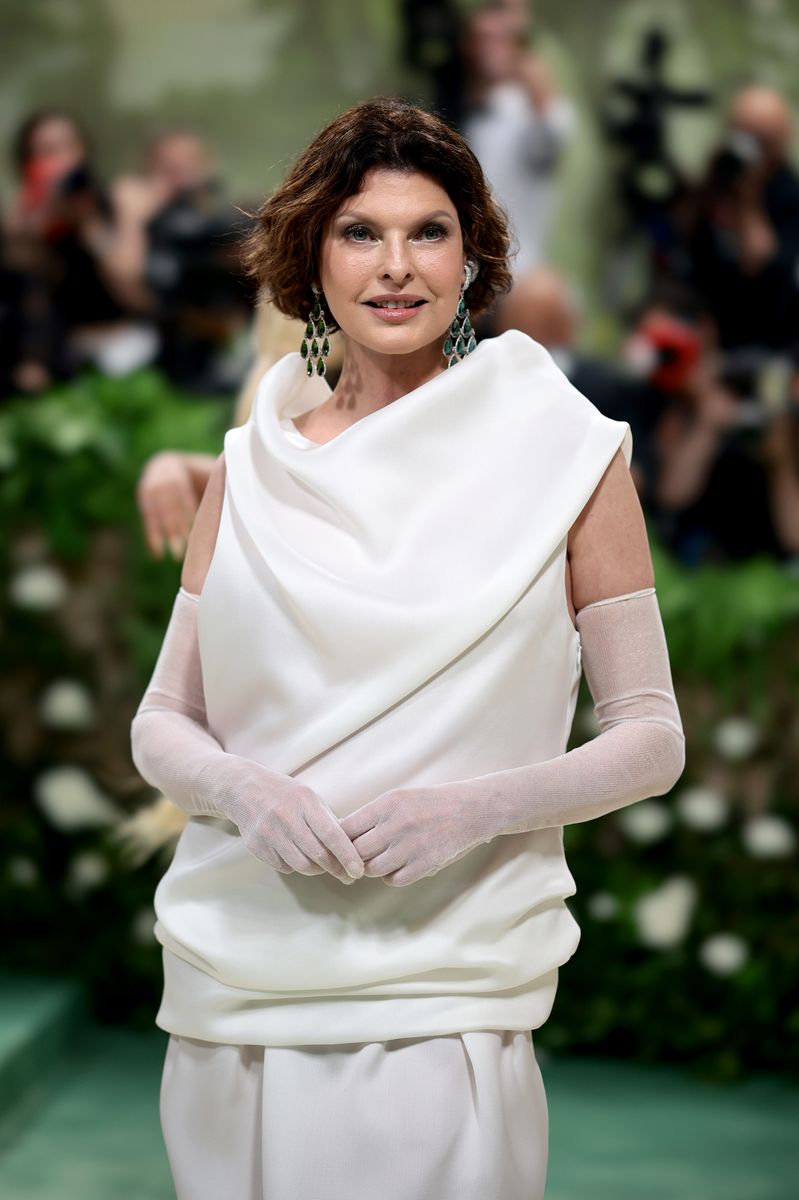 Linda Evangelista attends The 2024 Met Gala 