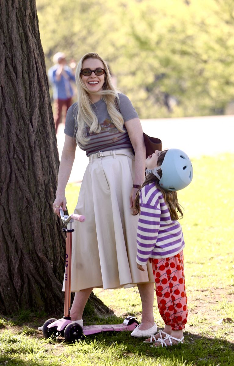 Lohan plays a mom in the series