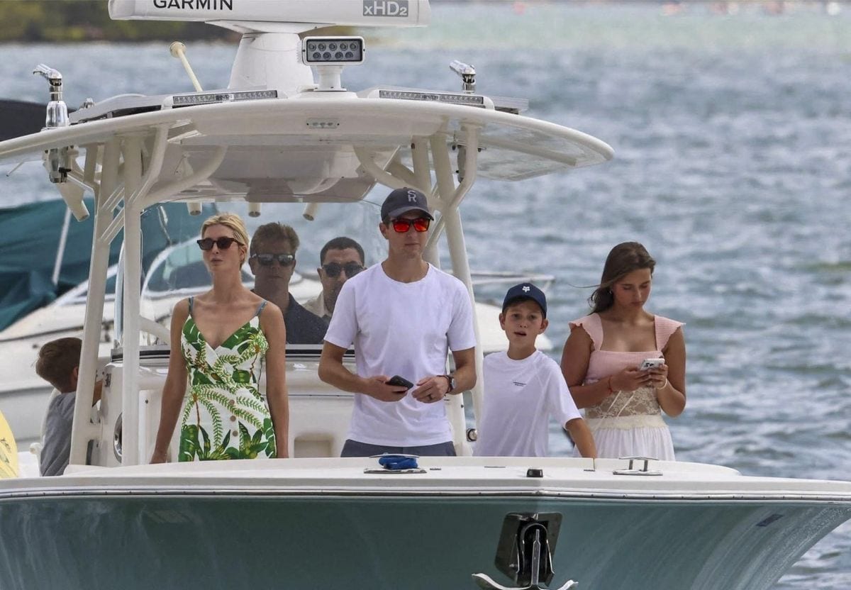 Ivanka, Jared, and their children