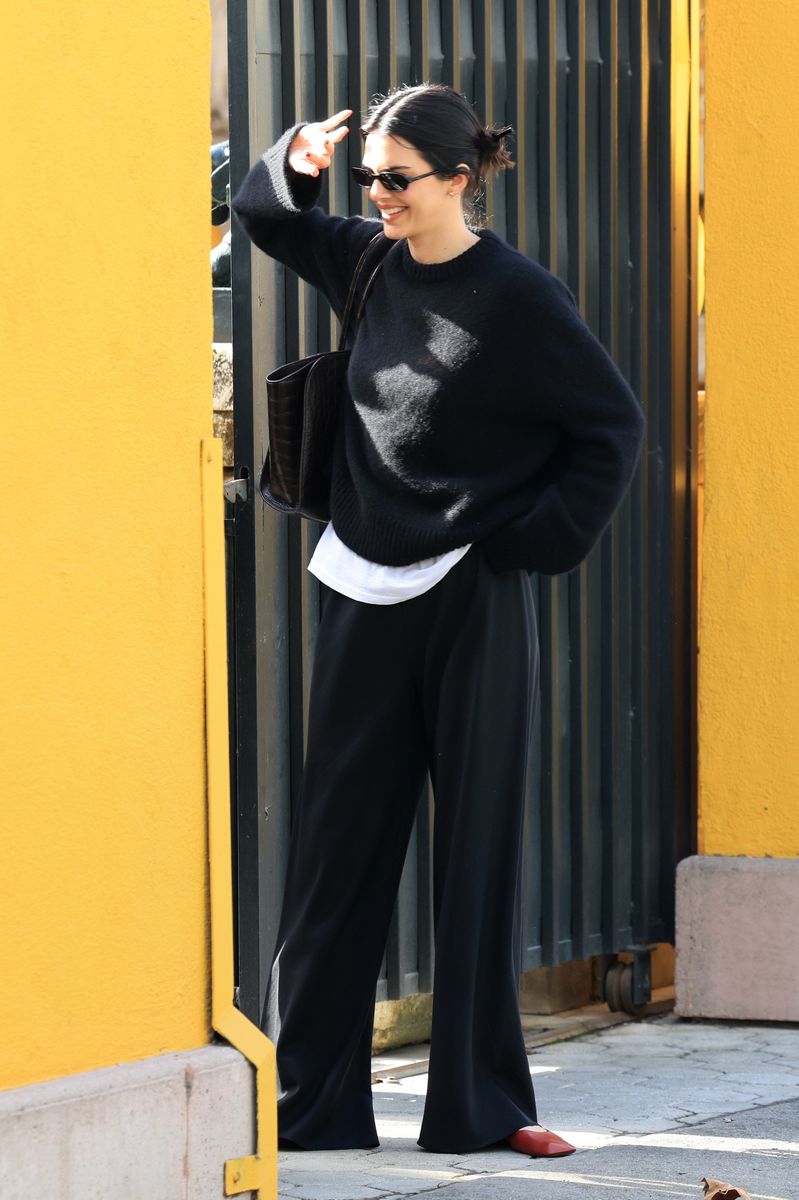 Kendall looked cozy and comfortable for the outing