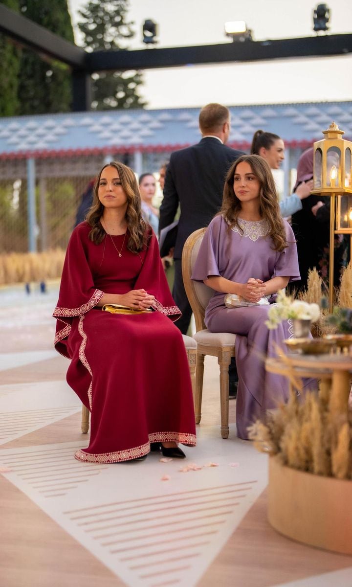 Rania also hosted a Henna party for her eldest daughter Princess Iman back in March.